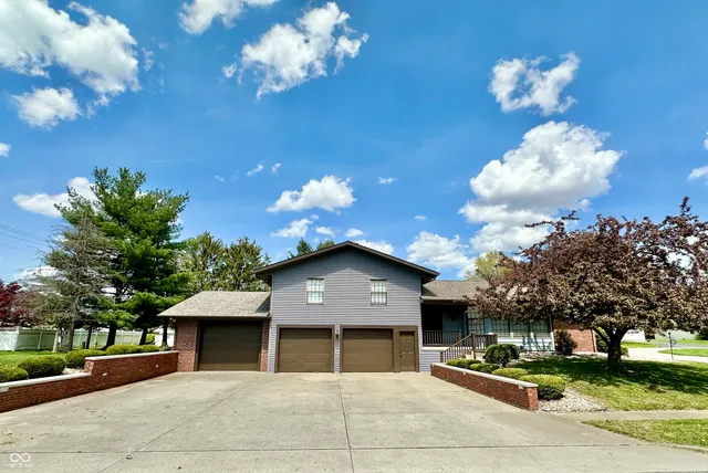 $449,000 | 401 Dellwood Drive, Covington, IN 47932