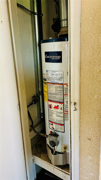 2016 Daniel Street Fort Worth, TX 76104 - Photo 18 of 25