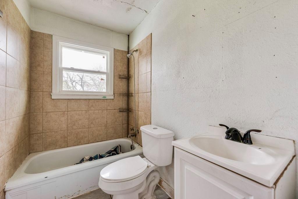 2016 Daniel Street Fort Worth, TX 76104 - Photo 21 of 25