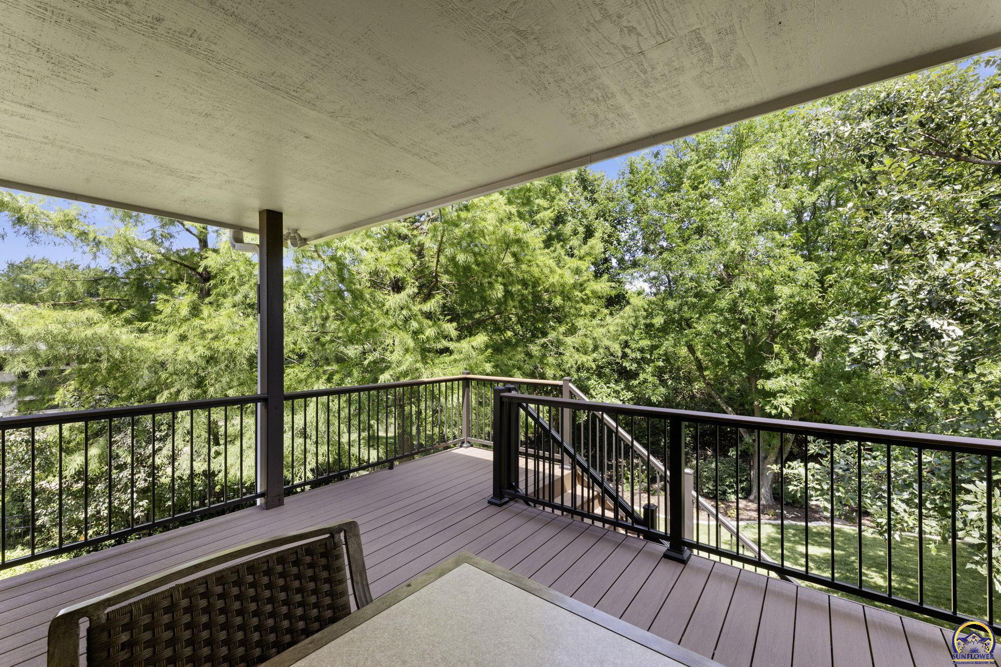3916 Southwest Clarion Place Topeka, KS 66610 - Photo 49 of 96