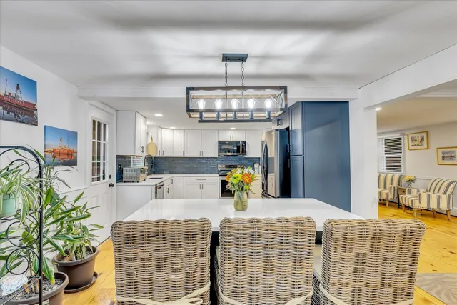 $575,000 | 1028 Old Falmouth Road, Centerville, MA 02632