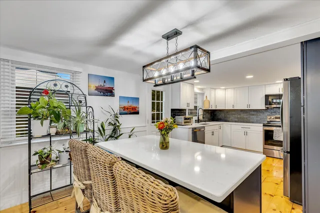 $575,000 | 1028 Old Falmouth Road, Centerville, MA 02632