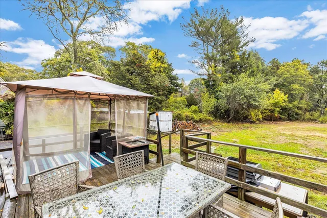 $575,000 | 1028 Old Falmouth Road, Centerville, MA 02632