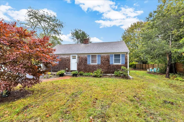 $575,000 | 1028 Old Falmouth Road, Centerville, MA 02632