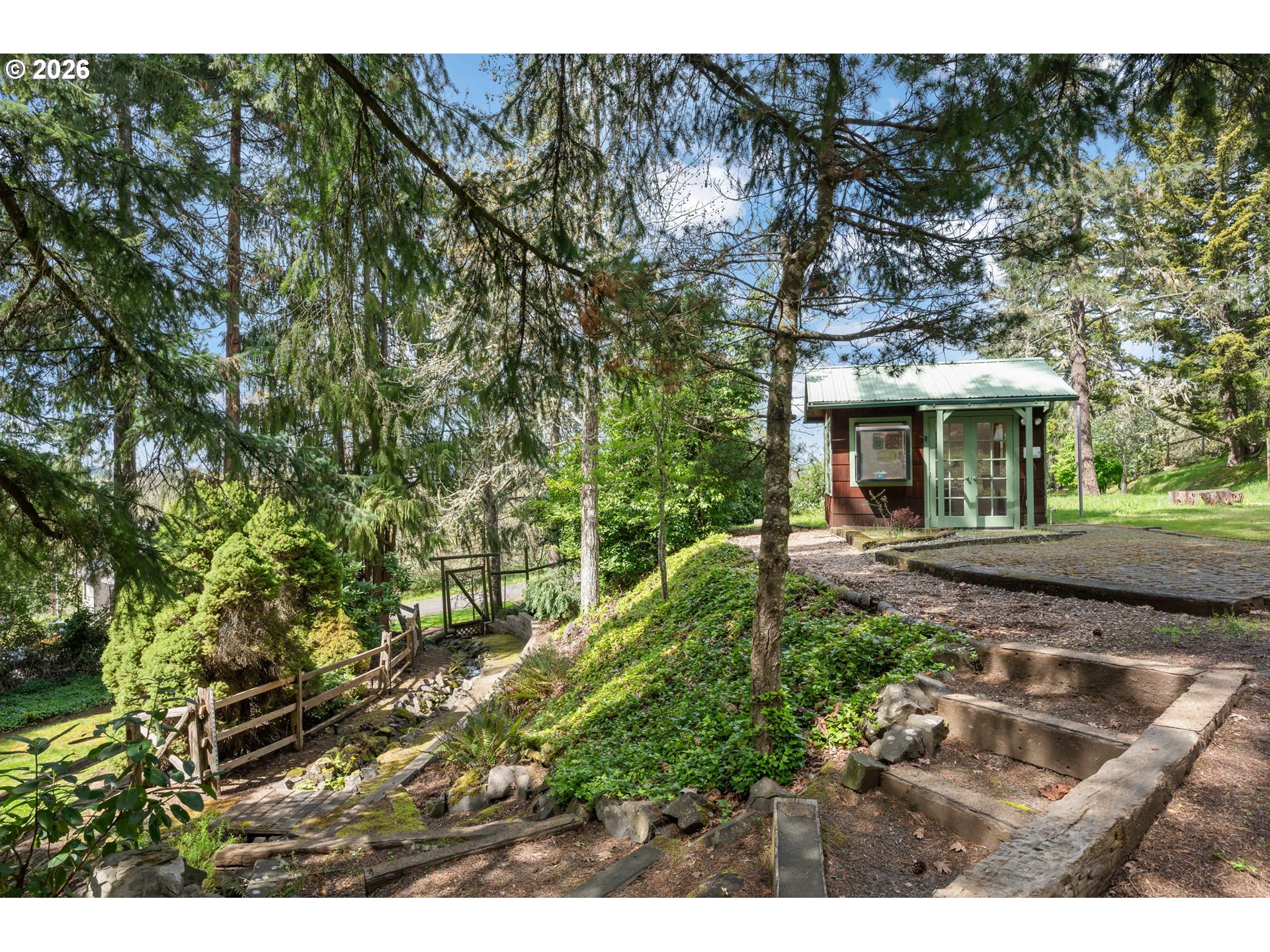 42 Ridgewood Drive Eugene, OR 97405 - Photo 36 of 48