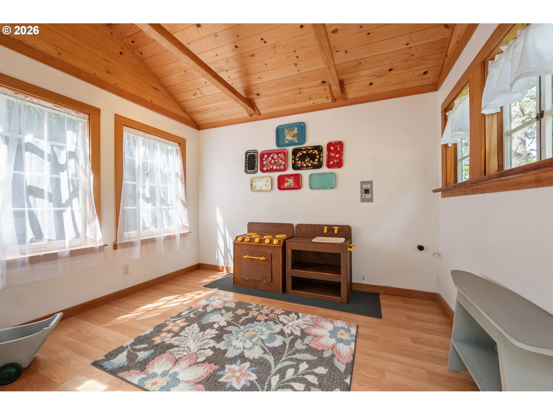 42 Ridgewood Drive Eugene, OR 97405 - Photo 37 of 48