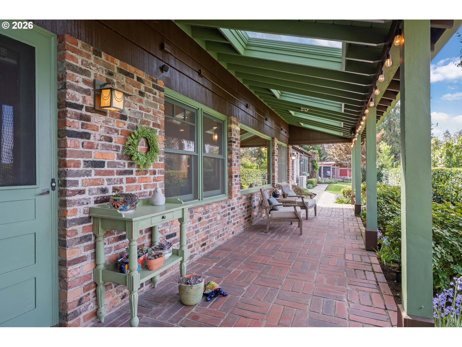 42 Ridgewood Drive Eugene, OR 97405 - Photo 4 of 48