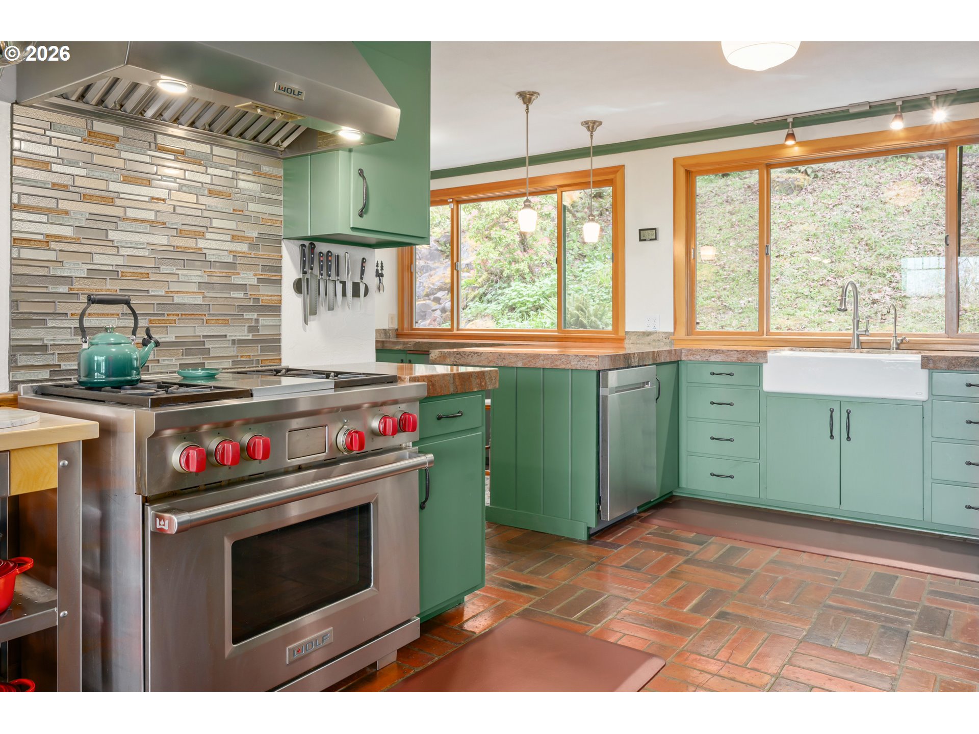 42 Ridgewood Drive Eugene, OR 97405 - Photo 9 of 48