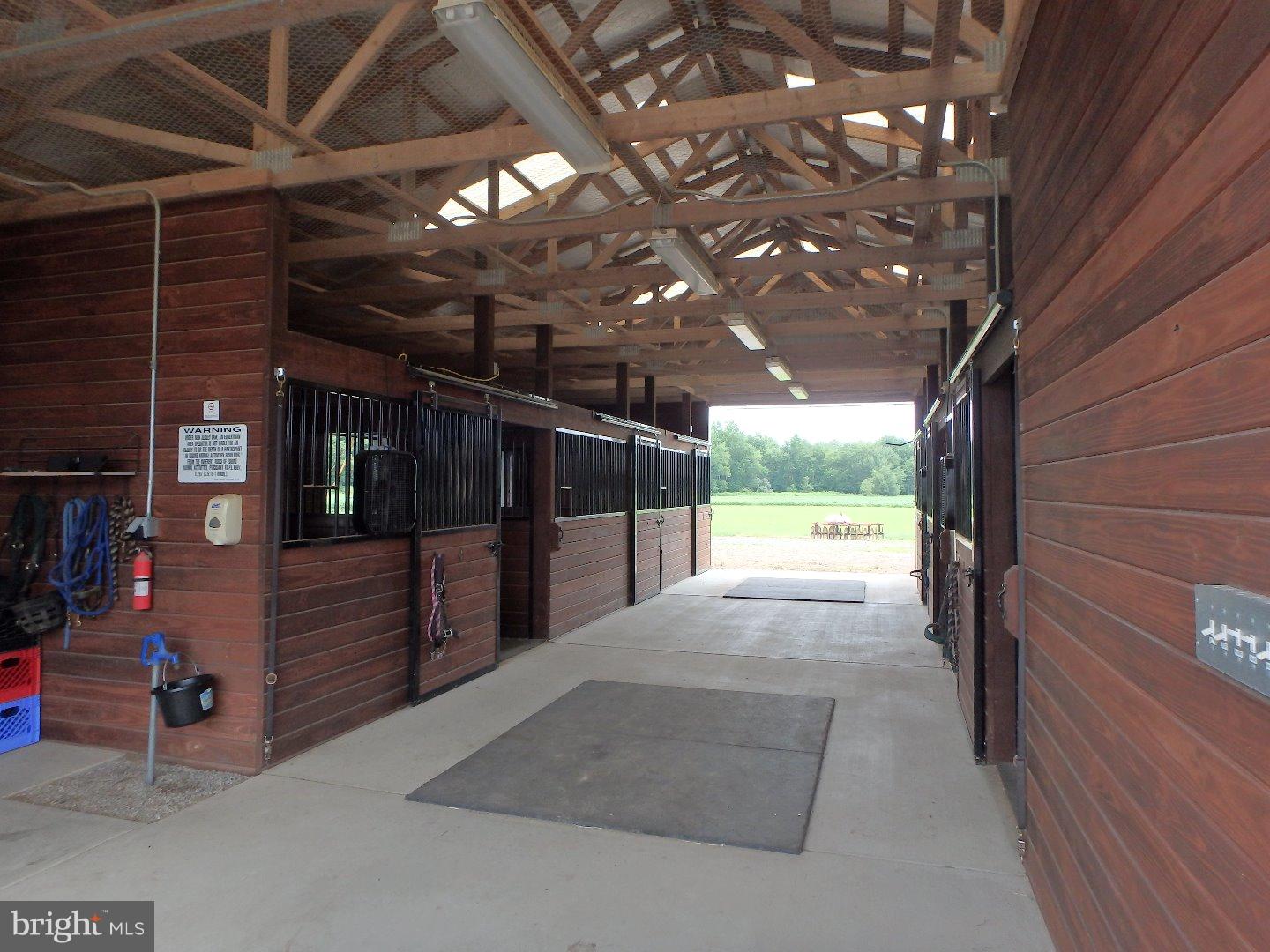 1796 Main Road Newfield, NJ 08344 - Photo 4 of 25 Barn