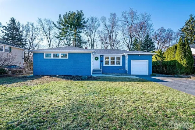 $670,000 | 42 Norris Avenue, Metuchen, NJ 08840