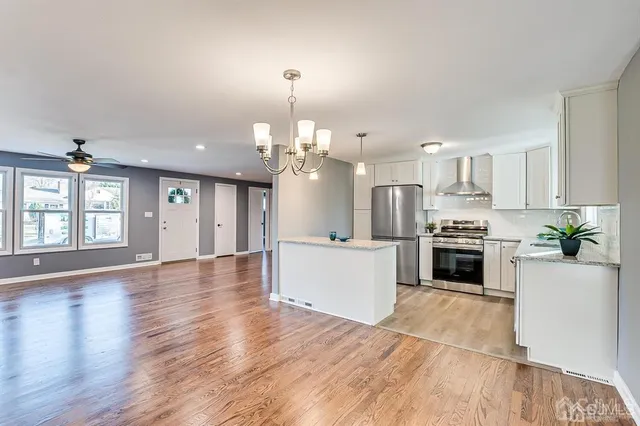 $670,000 | 42 Norris Avenue, Metuchen, NJ 08840