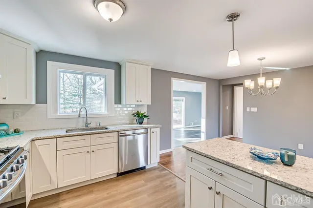 $670,000 | 42 Norris Avenue, Metuchen, NJ 08840