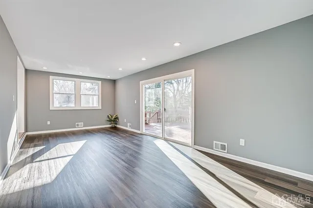 $670,000 | 42 Norris Avenue, Metuchen, NJ 08840