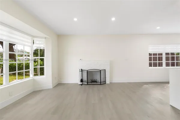 $4,100 | 212 Northwest 103rd Street, Miami, FL 33150
