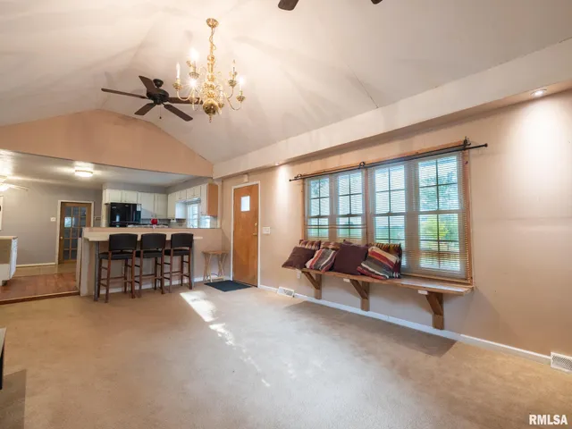 $109,900 | 7025 Township Road 1800, Wyoming, IL 61491