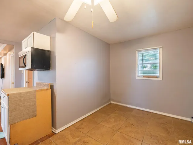 $109,900 | 7025 Township Road 1800, Wyoming, IL 61491