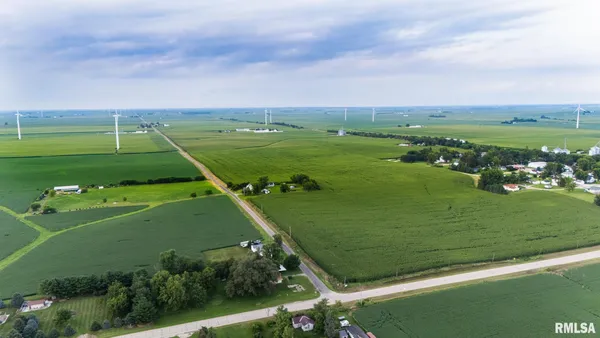 $109,900 | 7025 Township Road 1800, Wyoming, IL 61491