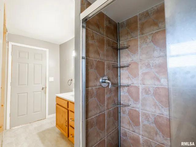 $109,900 | 7025 Township Road 1800, Wyoming, IL 61491