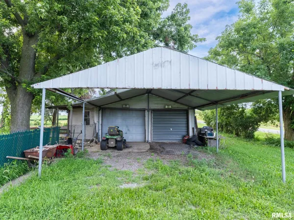 $109,900 | 7025 Township Road 1800, Wyoming, IL 61491