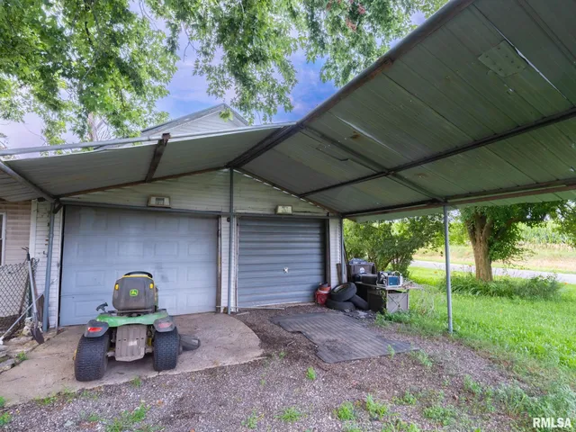 $109,900 | 7025 Township Road 1800, Wyoming, IL 61491