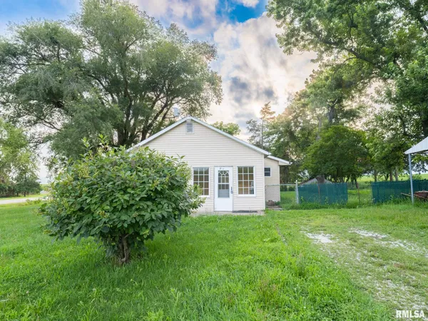 $109,900 | 7025 Township Road 1800, Wyoming, IL 61491