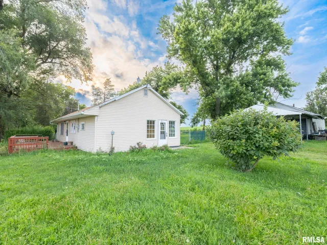 $109,900 | 7025 Township Road 1800, Wyoming, IL 61491