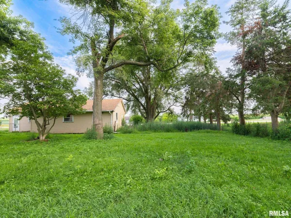 $109,900 | 7025 Township Road 1800, Wyoming, IL 61491