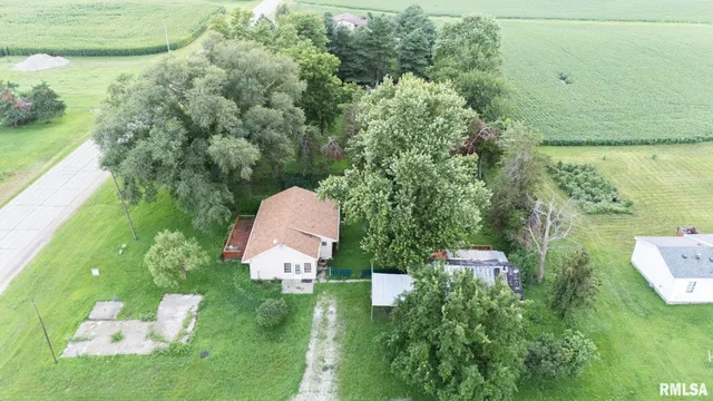 $109,900 | 7025 Township Road 1800, Wyoming, IL 61491