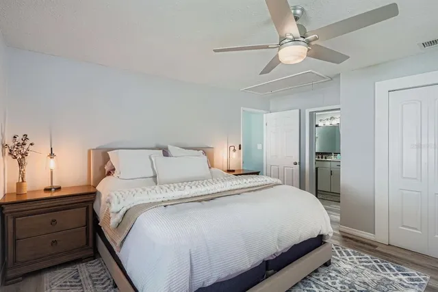 $2,800 | 4311 2nd Avenue East, Bradenton, FL 34208