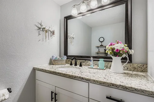 $2,800 | 4311 2nd Avenue East, Bradenton, FL 34208