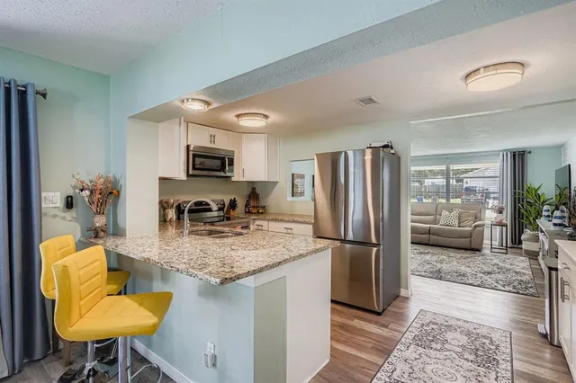 $2,800 | 4311 2nd Avenue East, Bradenton, FL 34208