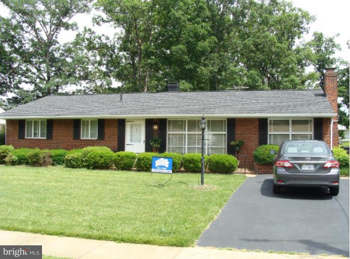 7203 Layton Drive Springfield, VA 22150 - Photo 1 of 22 Exterior (Front)