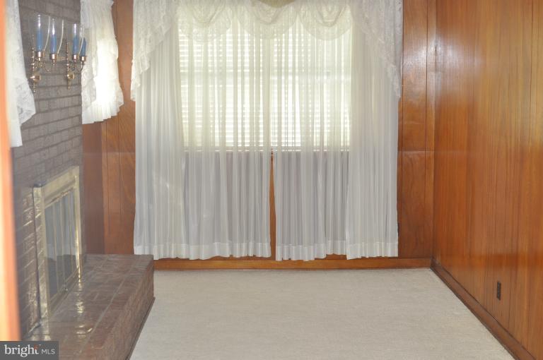7203 Layton Drive Springfield, VA 22150 - Photo 17 of 22 Interior (General)