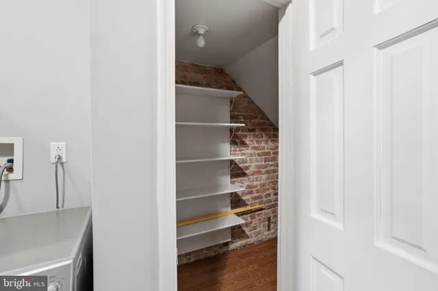 $1,900 | 1440 Fairmont Street Northwest, Unit 3, Washington, DC 20009