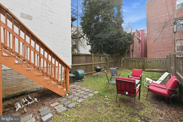 $1,900 | 1440 Fairmont Street Northwest, Unit 3, Washington, DC 20009