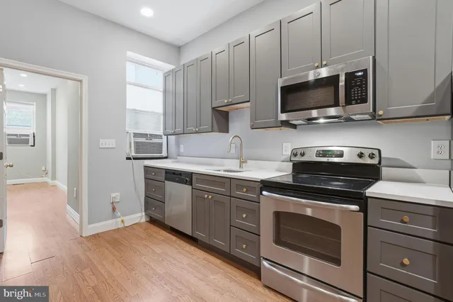 $1,900 | 1440 Fairmont Street Northwest, Unit 3, Washington, DC 20009