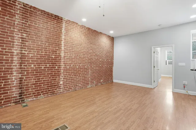 $1,900 | 1440 Fairmont Street Northwest, Unit 3, Washington, DC 20009