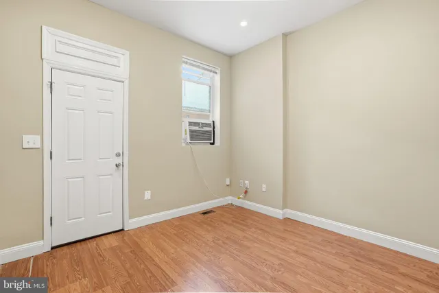 $1,900 | 1440 Fairmont Street Northwest, Unit 3, Washington, DC 20009