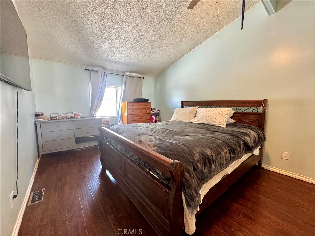 2775 Duncan Road Phelan, CA 92371 - Photo 7 of 29 a bedroom with a bed and a closet