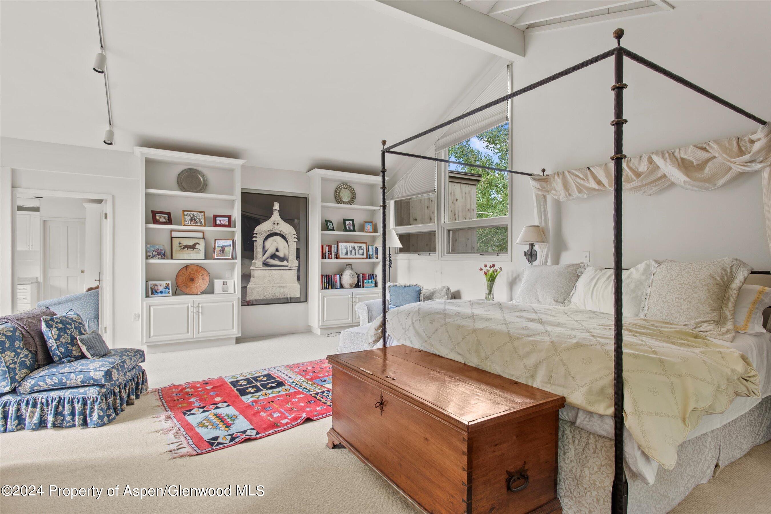 209 Larkspur Lane Aspen, CO 81611 - Photo 24 of 45 a living room with furniture