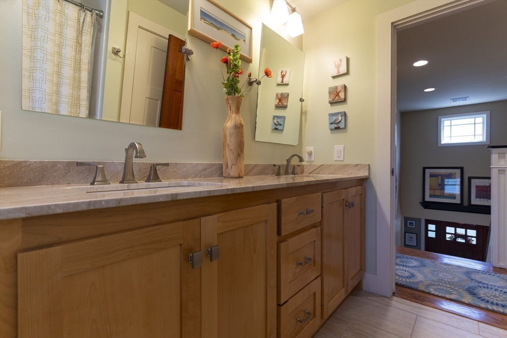 2 Michael Road Franklin, MA 02038 - Photo 17 of 35 Gallery Image 17