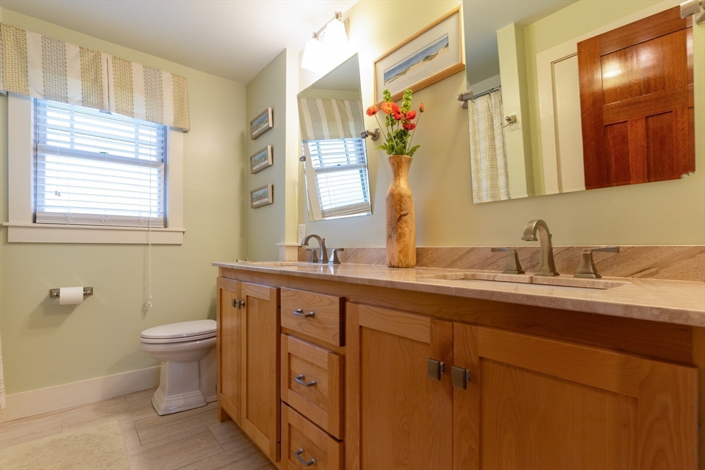 2 Michael Road Franklin, MA 02038 - Photo 18 of 35 Gallery Image 18