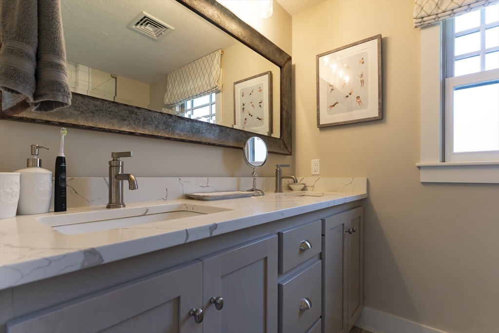 2 Michael Road Franklin, MA 02038 - Photo 21 of 35 Gallery Image 21