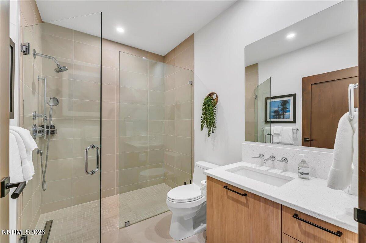 25 Beach Club Drive, Unit 303 Stateline, NV 89449 - Photo 11 of 36 17-25 Beach Club Dr Unit 303 Stateline N