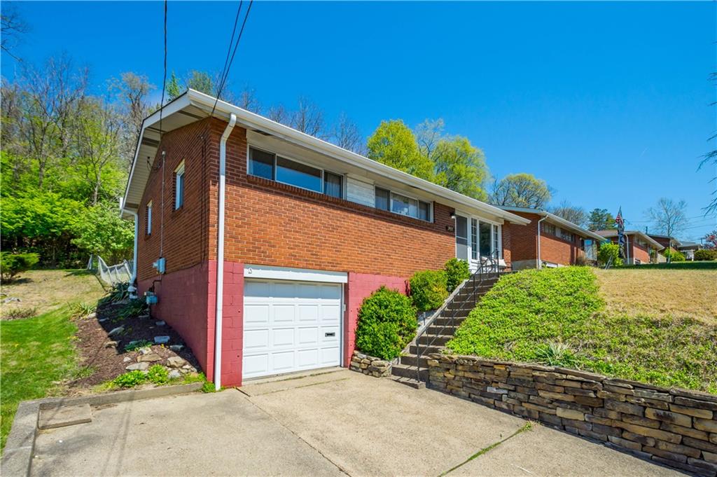 935 Forsythe Road Carnegie, PA 15106 - Photo 2 of 25 Gallery Image 2
