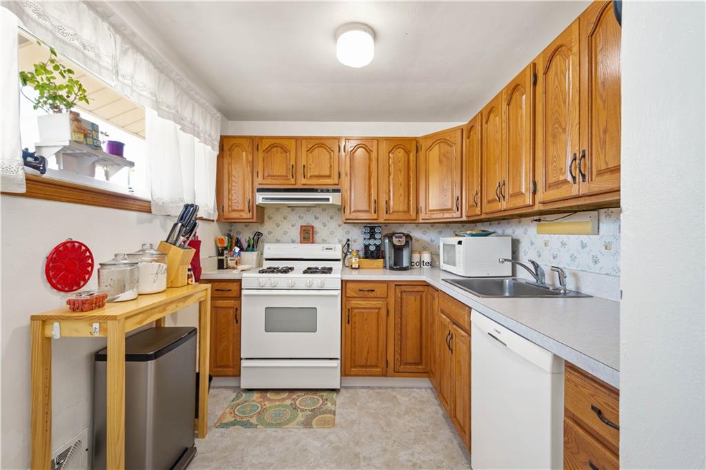 935 Forsythe Road Carnegie, PA 15106 - Photo 12 of 25 Gallery Image 12