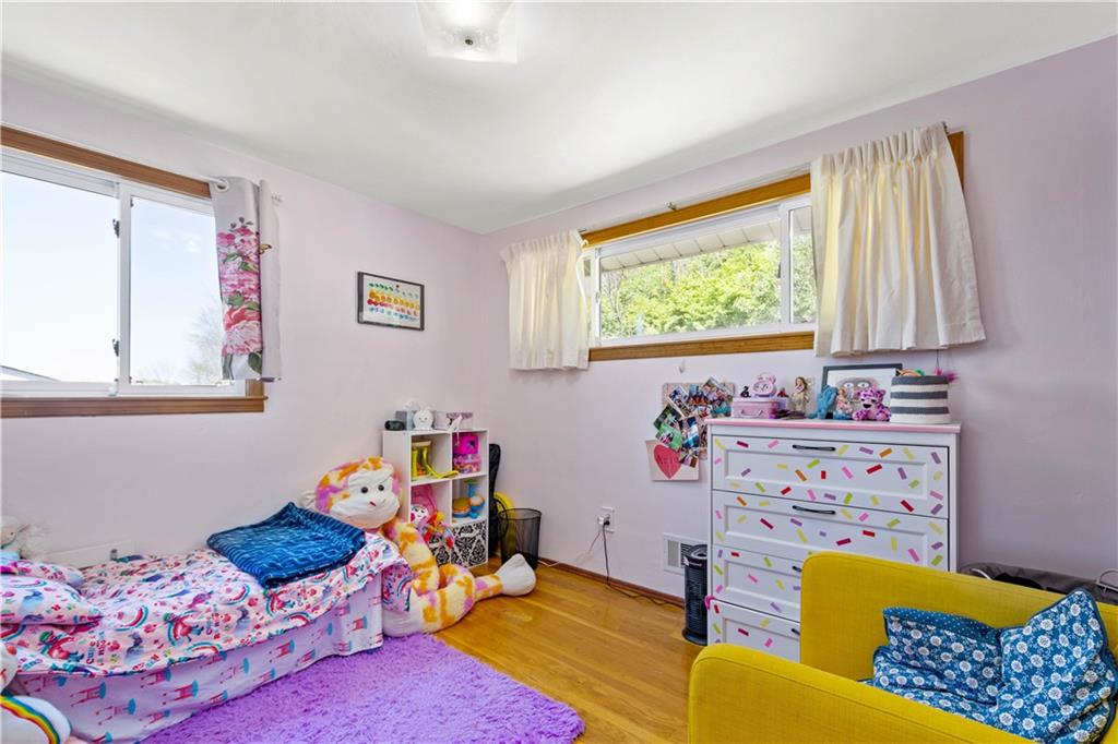 935 Forsythe Road Carnegie, PA 15106 - Photo 16 of 25 Gallery Image 16