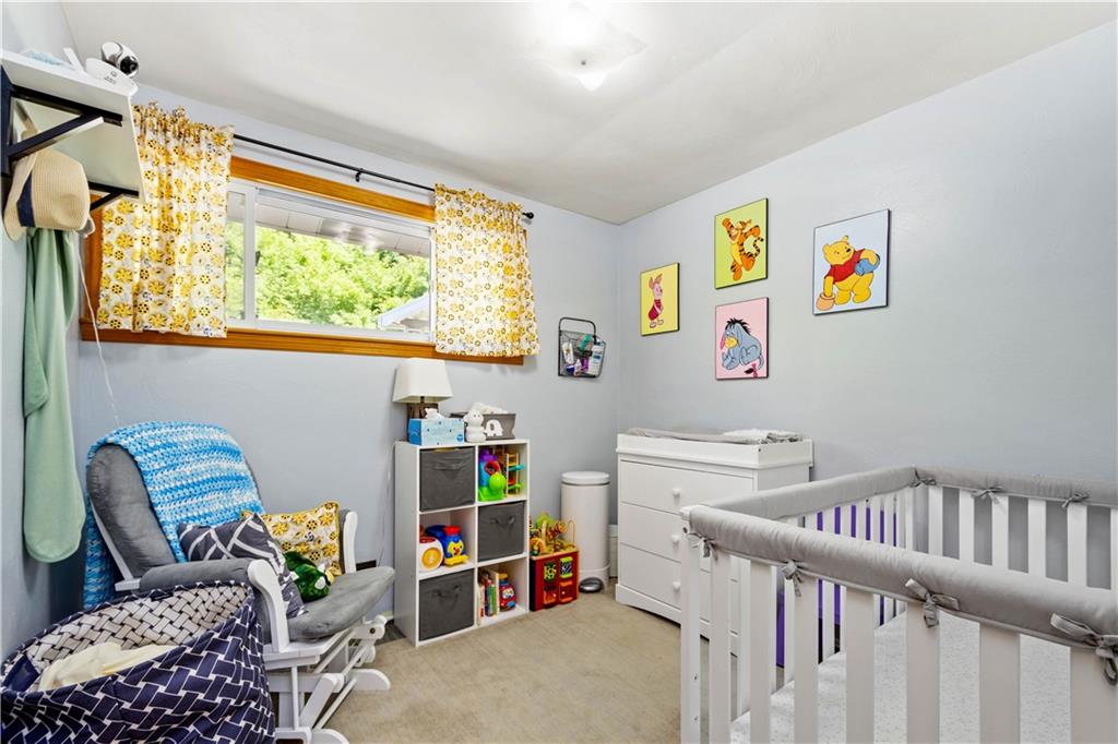935 Forsythe Road Carnegie, PA 15106 - Photo 18 of 25 Gallery Image 18