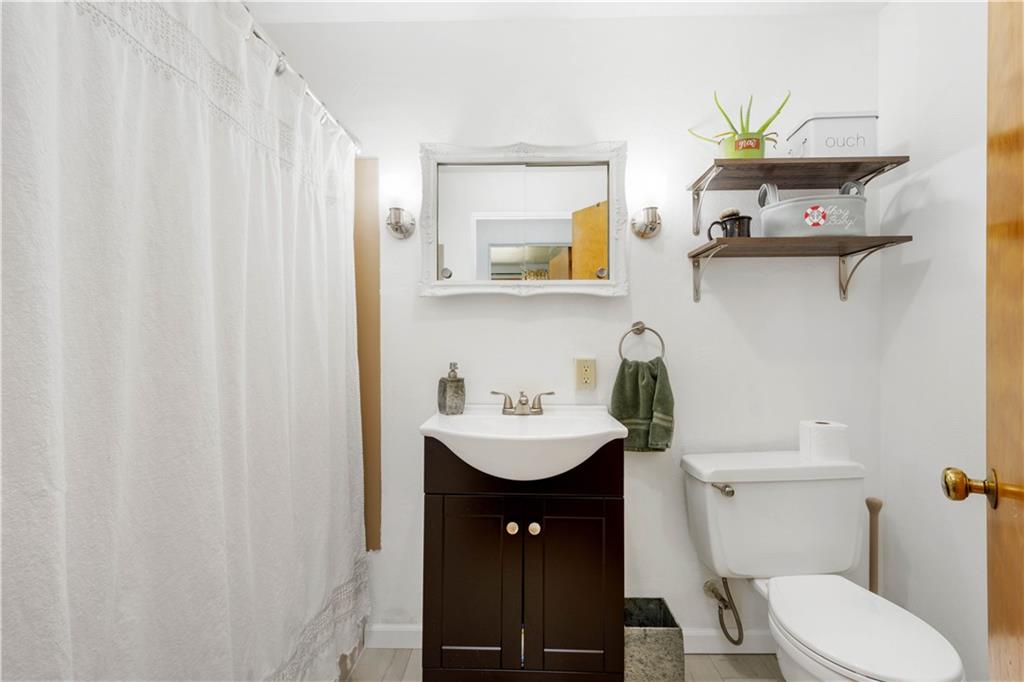 935 Forsythe Road Carnegie, PA 15106 - Photo 20 of 25 Gallery Image 20