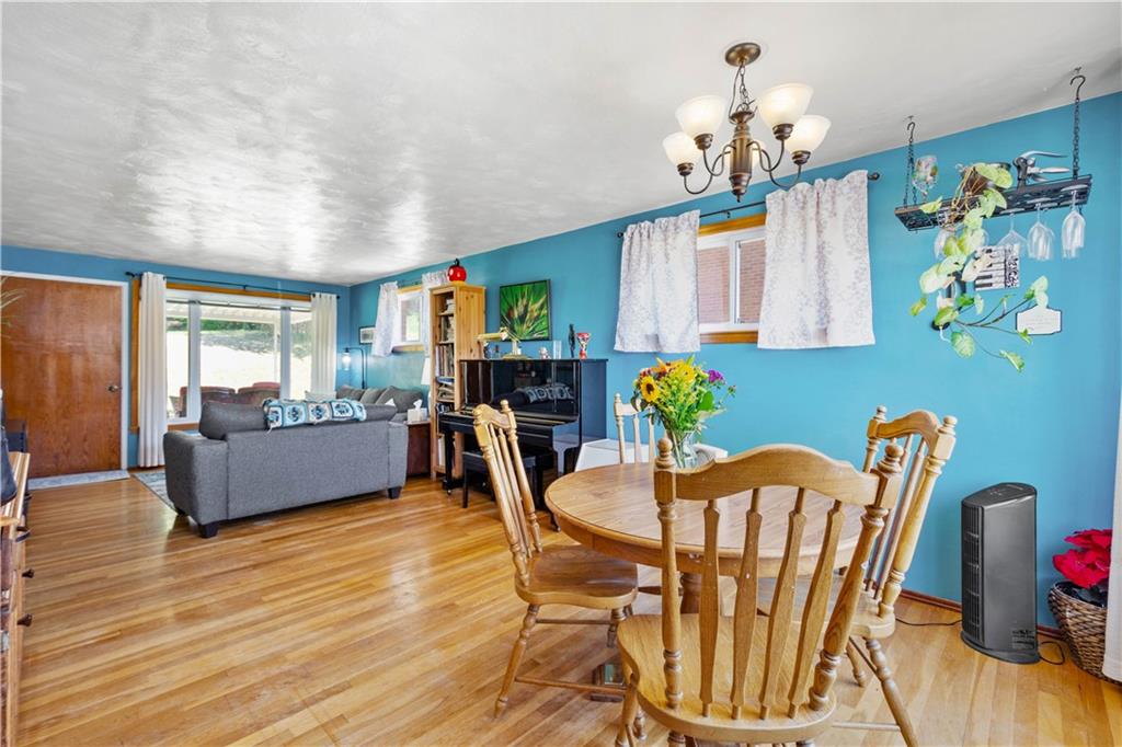 935 Forsythe Road Carnegie, PA 15106 - Photo 6 of 25 Gallery Image 6